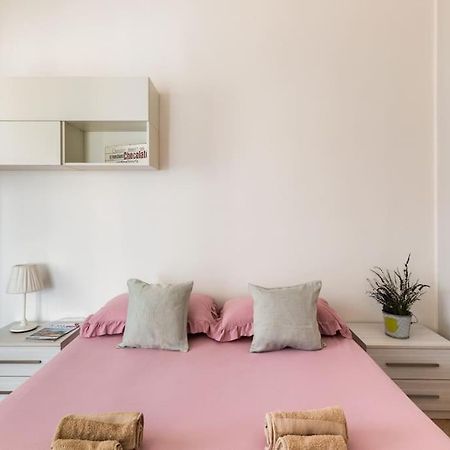 Appartamento “Casa Moderna Con Parcheggio Privato” Imola Esterno foto